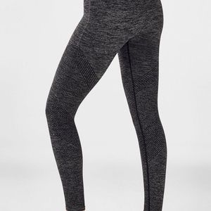Fabletics Mid-Rise Seamless Rib 7/8 NWT